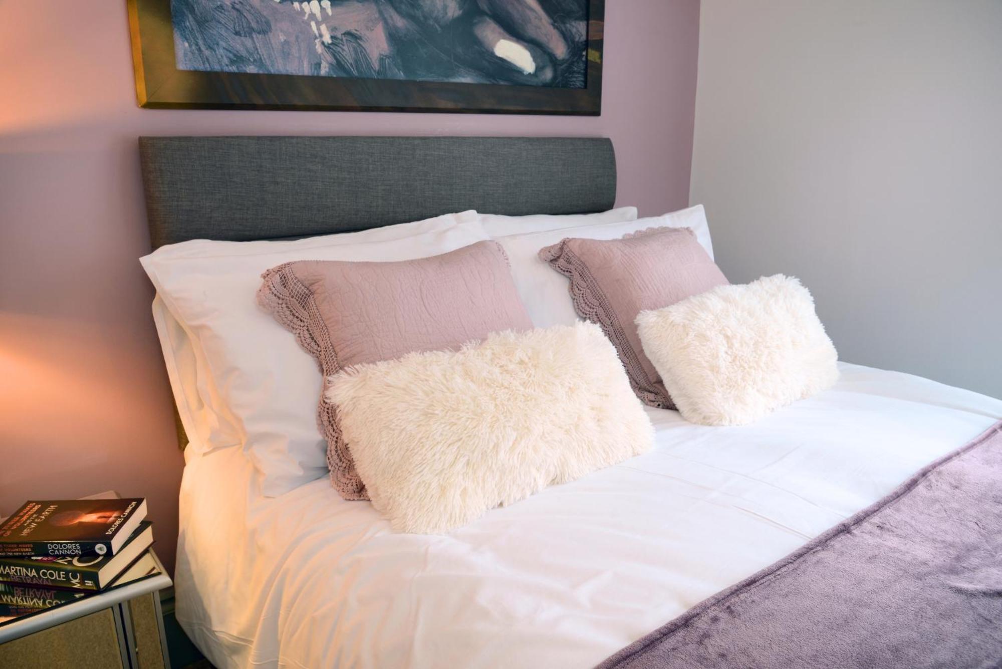 The Old Brewery Boardroom - Winchester City Centre - Unique Property - Free Parking - Sleeps 6 - By Xplus Stays Esterno foto