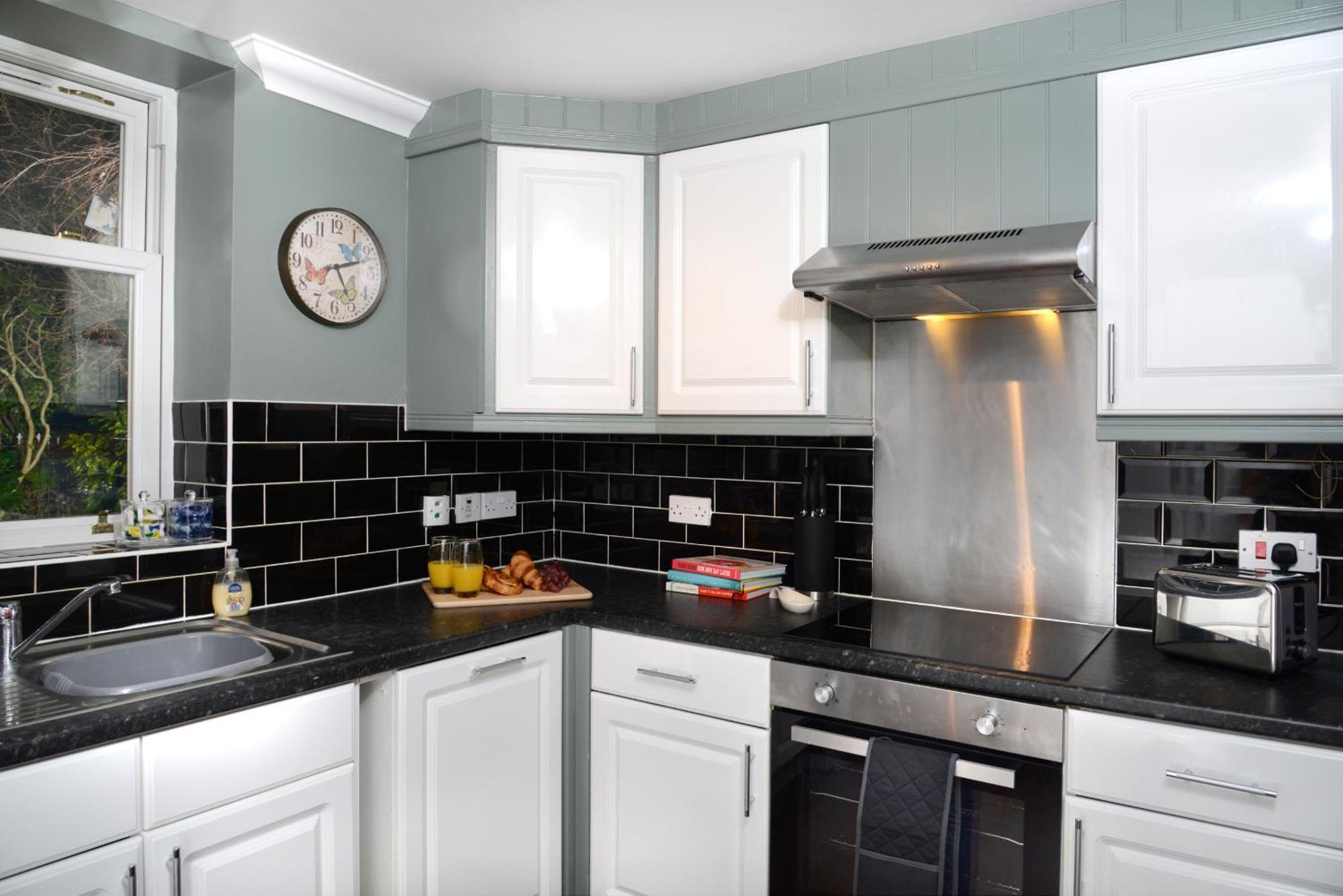 The Old Brewery Boardroom - Winchester City Centre - Unique Property - Free Parking - Sleeps 6 - By Xplus Stays Esterno foto